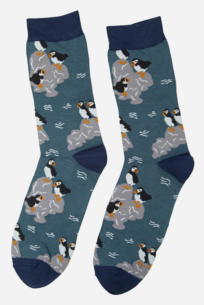bamboo puffin print socks in blue
