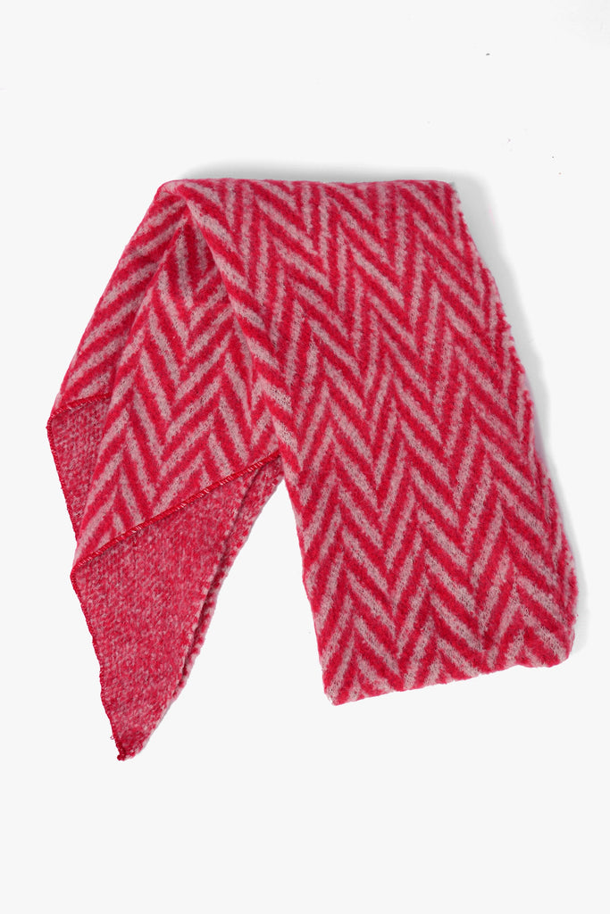 jay-red-white-asymmetric-chevron-heavyweight-scarf-folded