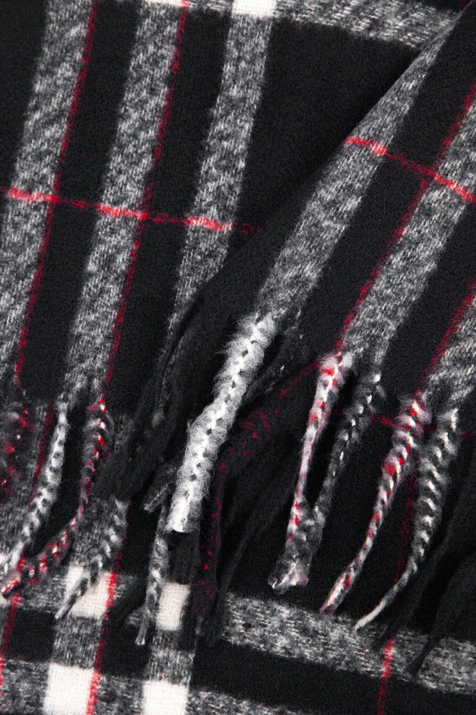 close up of the soft viscose knitted material of the winter blanket scarf