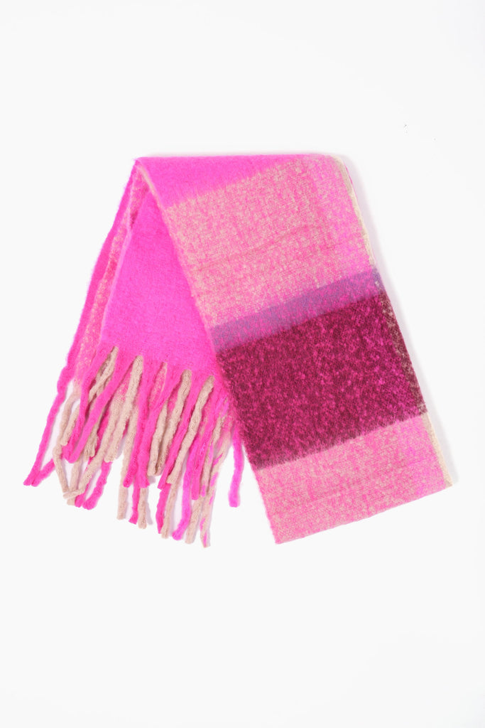 yara-hot-pink-square-colour-block-heavyweight-scarf-folded