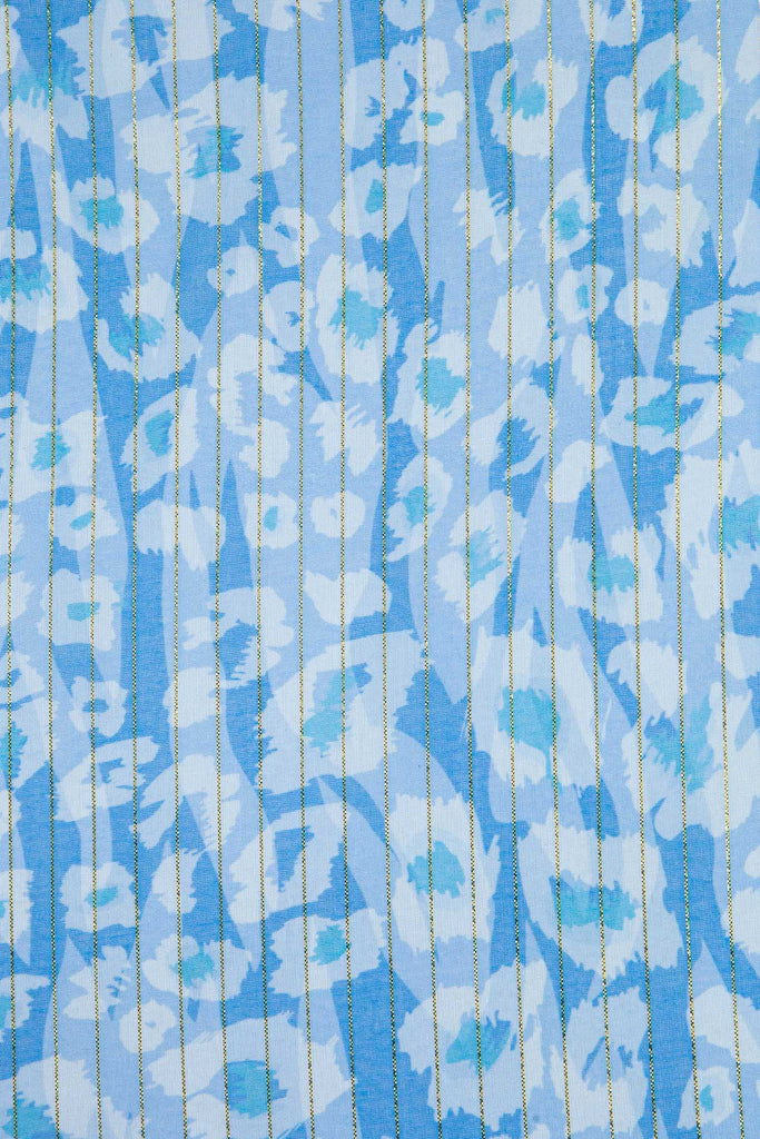 mika-lightweight-scarf-blue-leopard-print-close-up