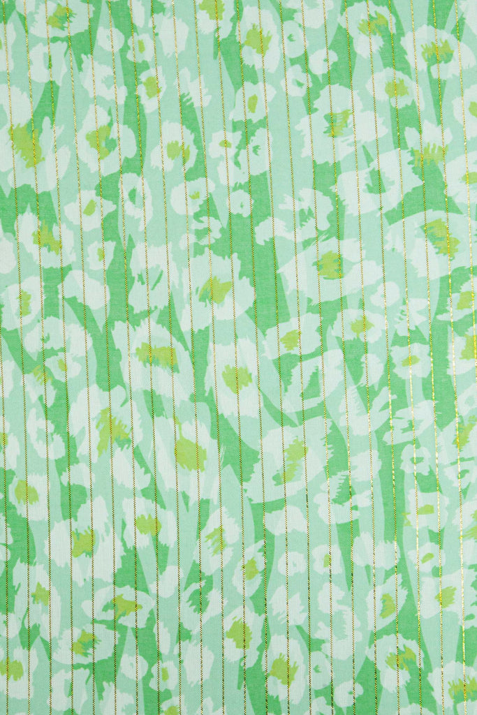 mika-lightweight-scarf-green-leopard-print-close-up