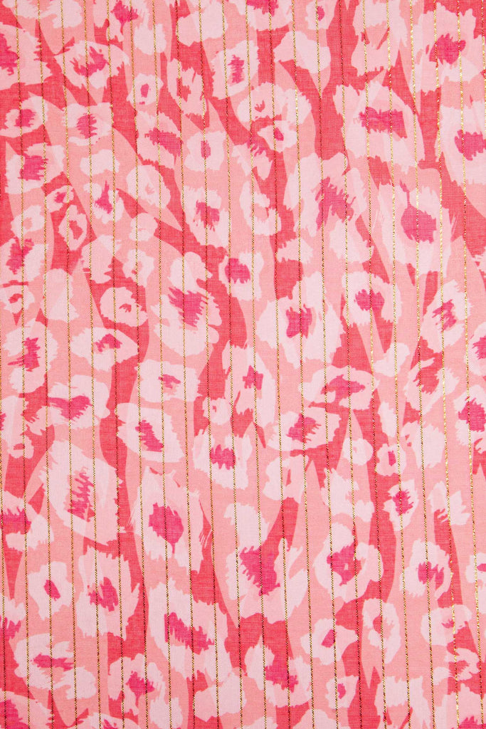 mika-lightweight-scarf-red-leopard-print-close-up