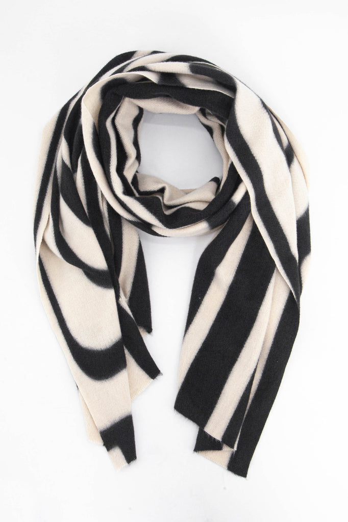 black and white geometric stripe pattern midweight scarf