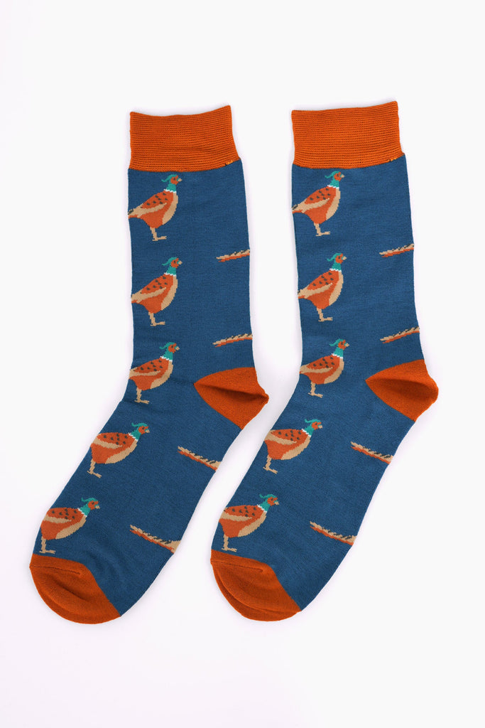 mens-bamboo-socks-blue-brown-pheasant-laying-flat