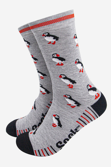 mens-bamboo-socks-light-grey-black-puffins-seabirds