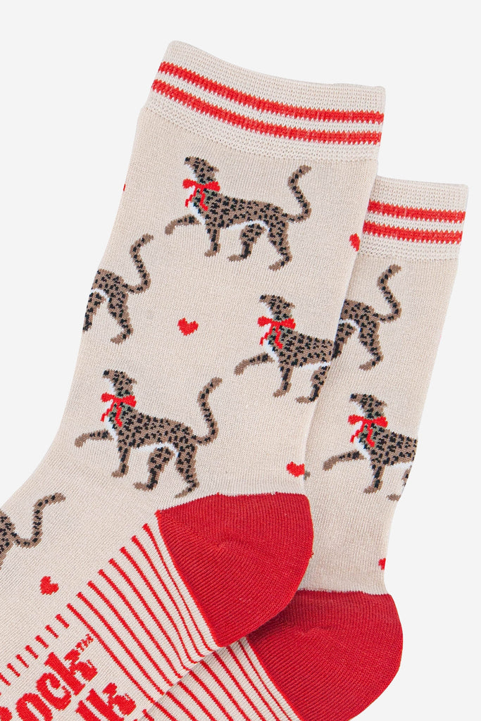 womens-bamboo-socks-cream-red-winter-cheetah-close-up