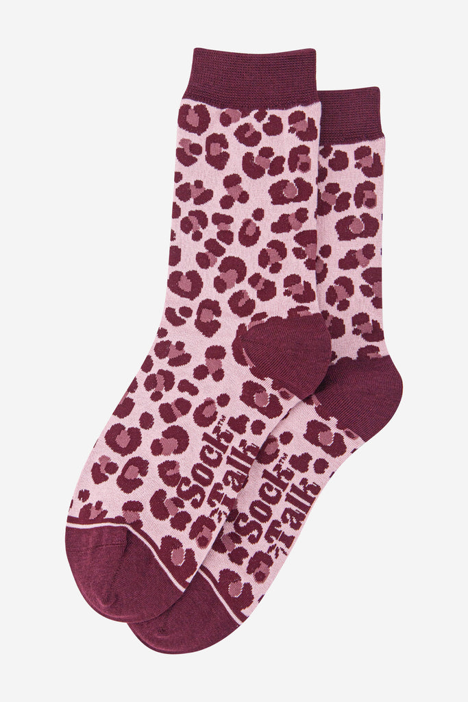 womens-bamboo-socks-light-pink-berry-leopard-laying-flat