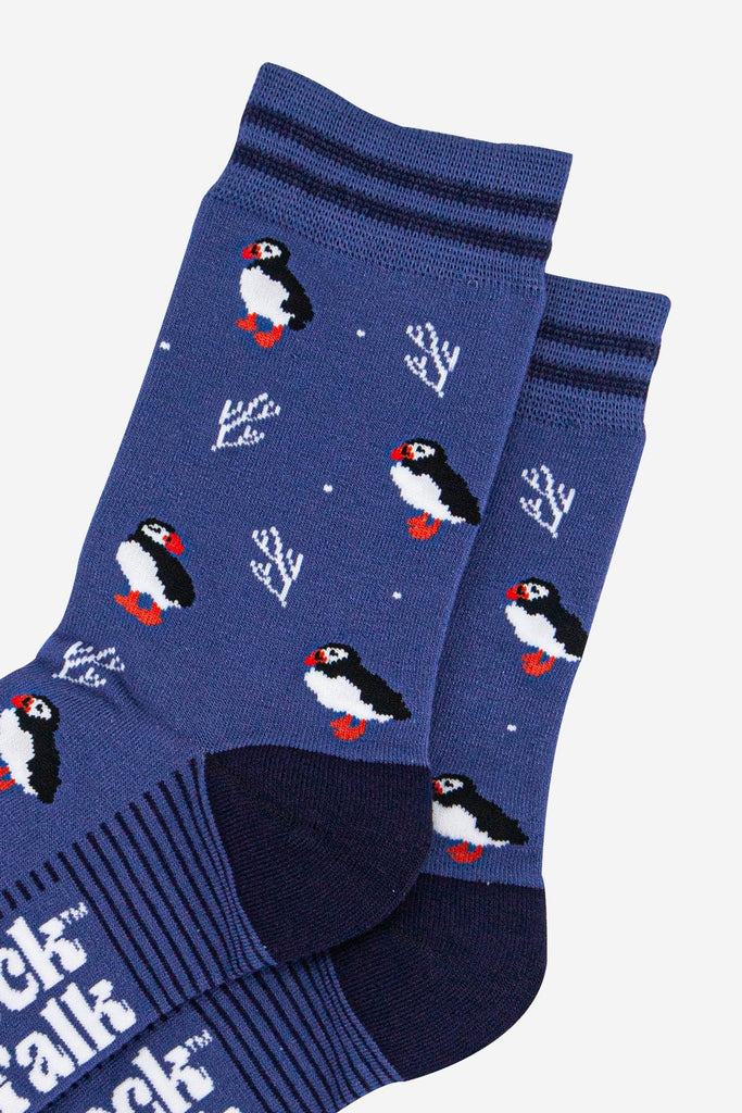 womens-bamboo-socks-denim-blue-navy-blue-puffins-and-coral-close-up