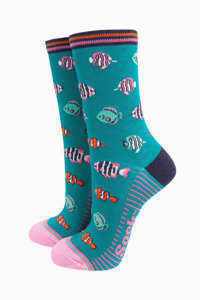 womens-bamboo-socks-aqua-tropical-fish-turquise-blue-socks-with-many-multicoloured-swimming-tropical-fish