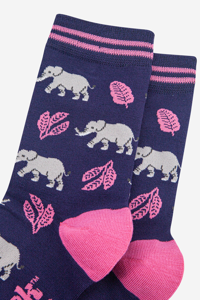 womens-bamboo-socks-navy-blue-pink-elephant-close-up