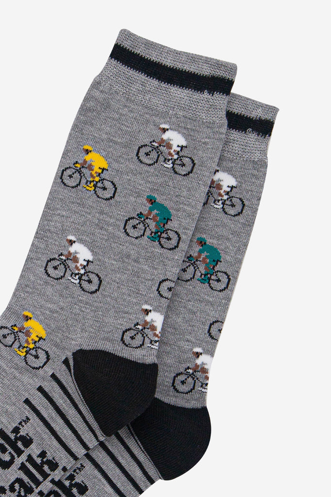 mens-bamboo-socks-grey-marl-black-mountain-bikes-close-up