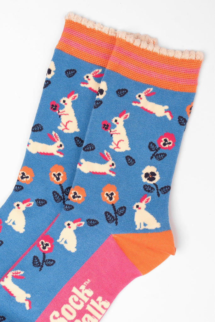 womens-bamboo-socks-blue-rabbit-and-flowers-close-up