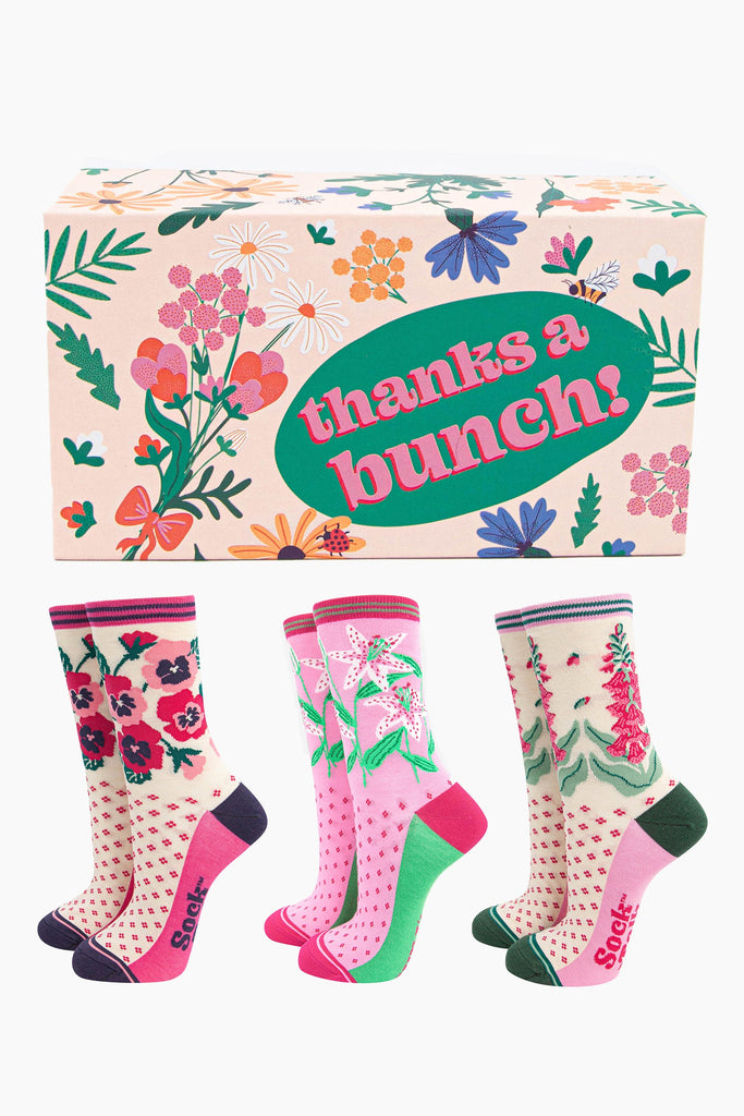 womens-bamboo-socks-gift-box-classic-floral-three-pairs-ankle-socks-flowers