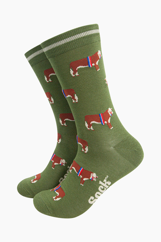 mens-bamboo-socks-green-prize-hereford-bull-farming-cows-green-midcalf