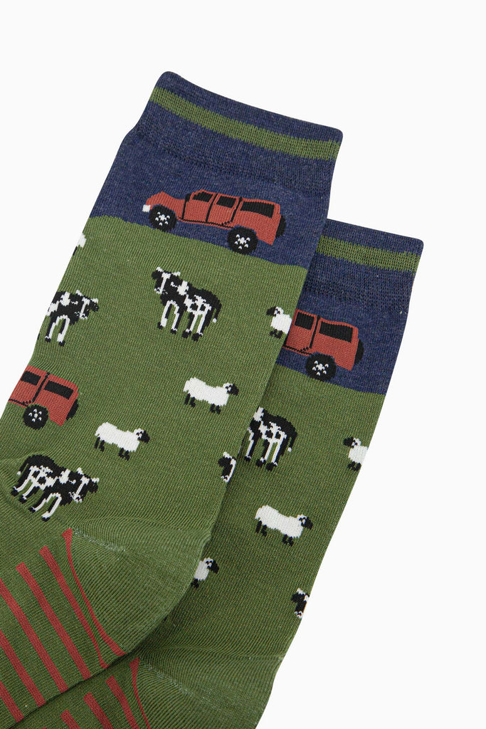 mens-bamboo-socks-navy-green-off-roader-farm-close-up-cows-sheep-pickup-truck