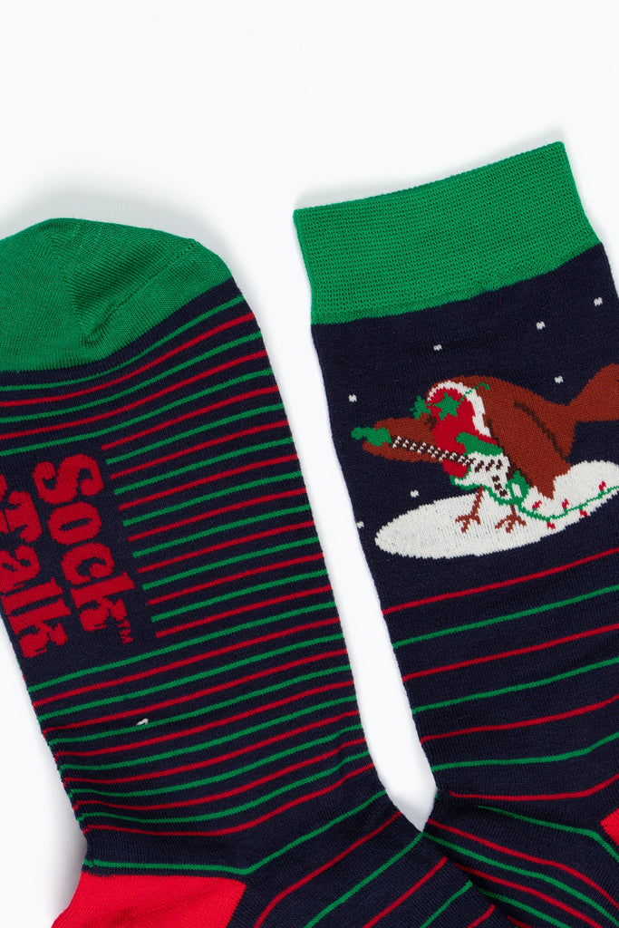 showing the heel, toe and cuff of the bamboo socks, the toe and cuff are green the heel is red