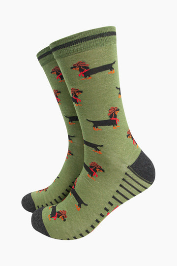 mens-bamboo-socks-green-sausage-dog-cowboy-dachshunds-wild-west-hats