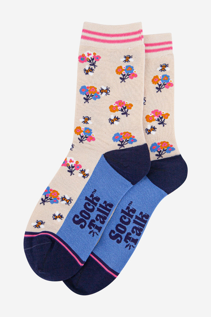 womens-bamboo-socks-cream-navy-blue-bee-posy-laying-flat