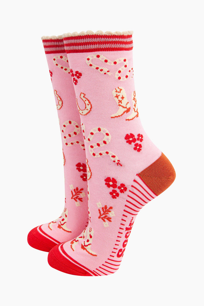 womens-bamboo-socks-pink-western-cowgirl-snakes-pattern-rattle-snakes-cowboy-boots-desets-flowers