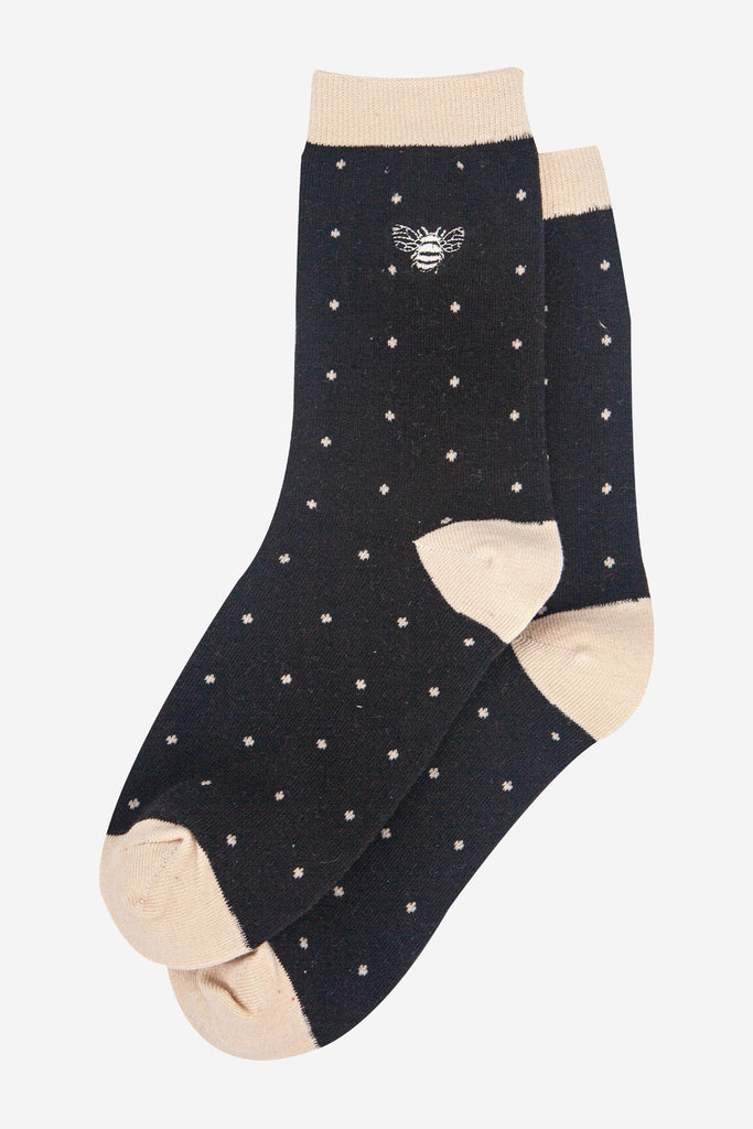 womens-embroidered-ankle-socks-black-polka-dot-bee-laying-flat