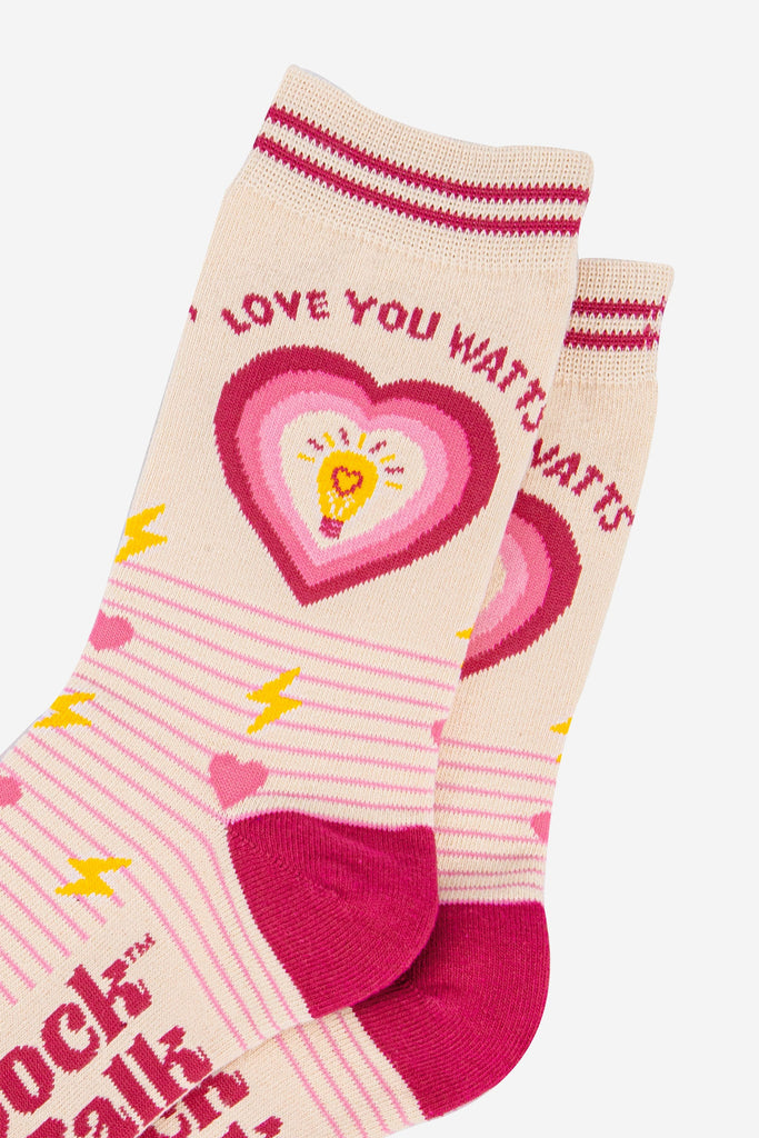 womens-combed-cotton-ankle-socks-cream-pink-love-you-watts-close-up