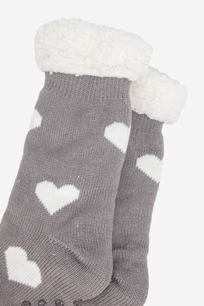womens-long-slipper-socks-grey-heart-close-up-pattern