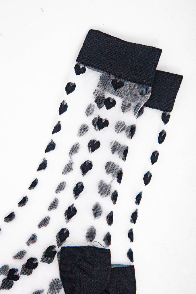 womens-sheer-ankle-socks-black-heart-close-up
