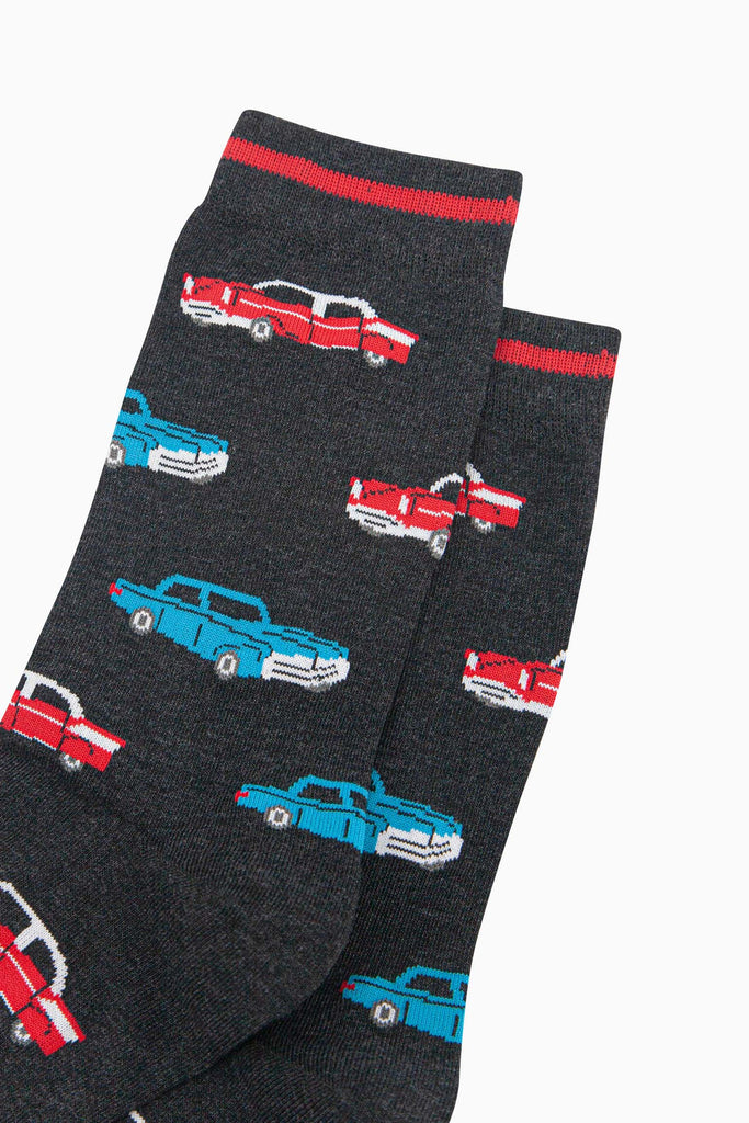 mens-bamboo-socks-black-american-classic-cars-close-up-vintage-style-cars-red-blue