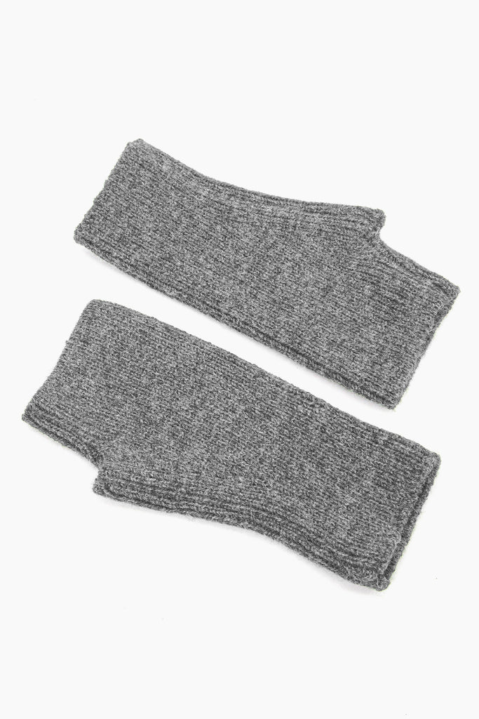 dylan-wrist-warmers-dark-grey-knitted-laying-flat