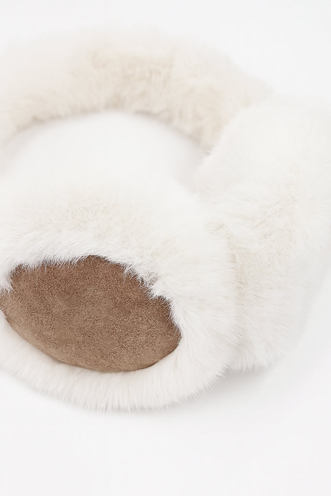 ozzie-tan-faux-fur-earmuffs-close-up