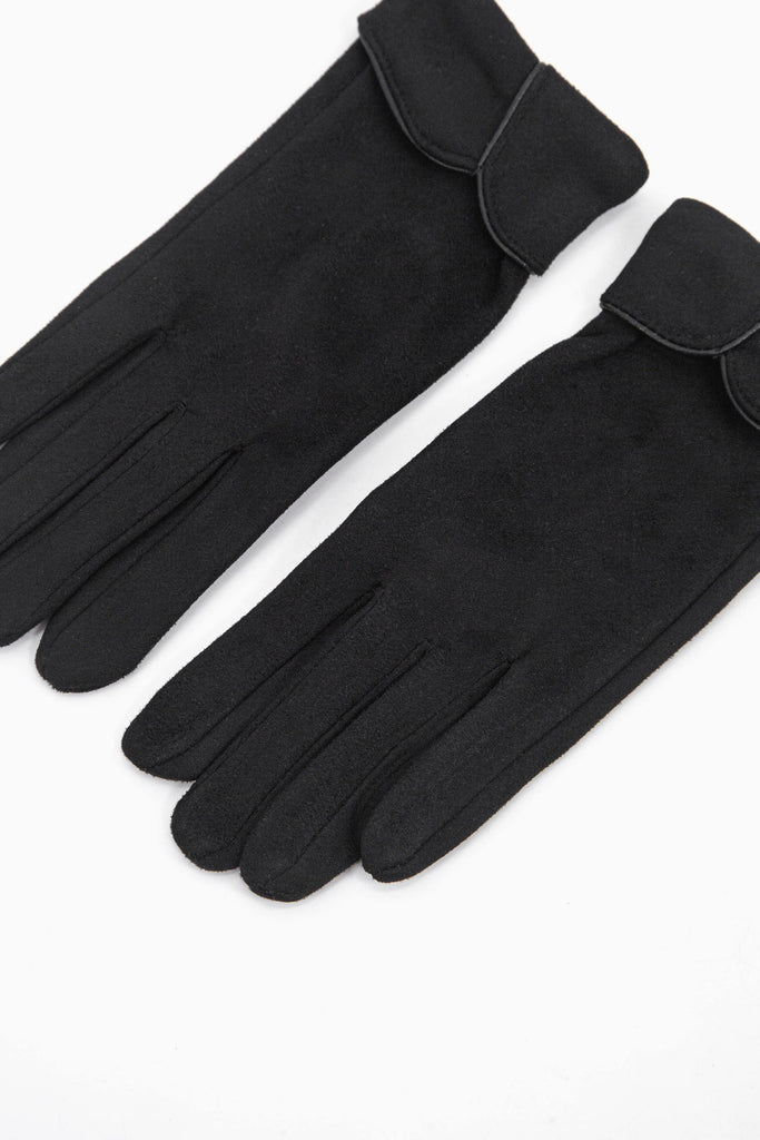 black velvet winter gloves with scalloped fold over cuffs.