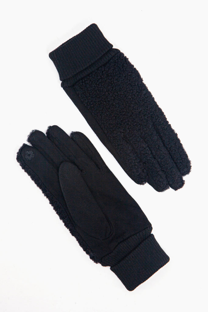 winnie-black-borg-fleece-gloves-front-and-back