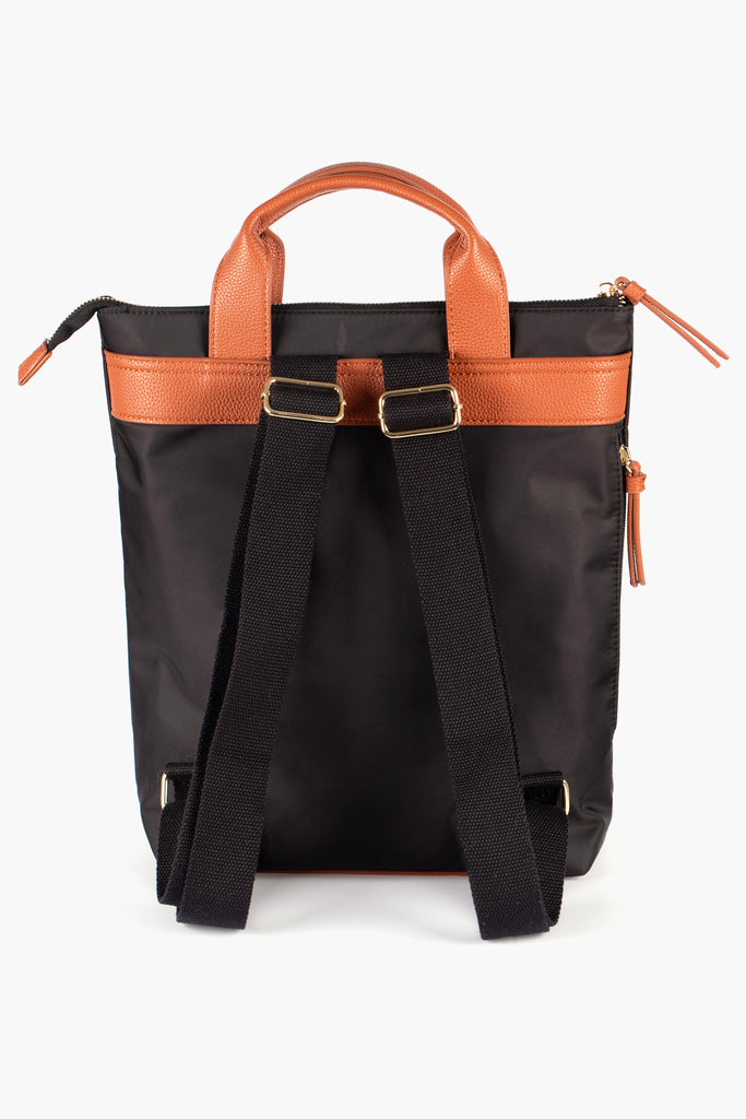 black-backpack-wristlet-purse-2-piece-set-adjustable-straps