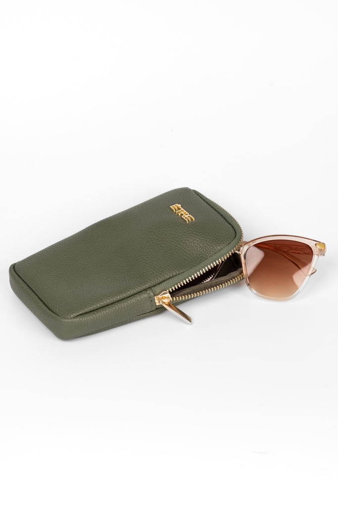 pippa-sunglasses-case-khaki-pebbled-faux-leather-with-glasses-inside