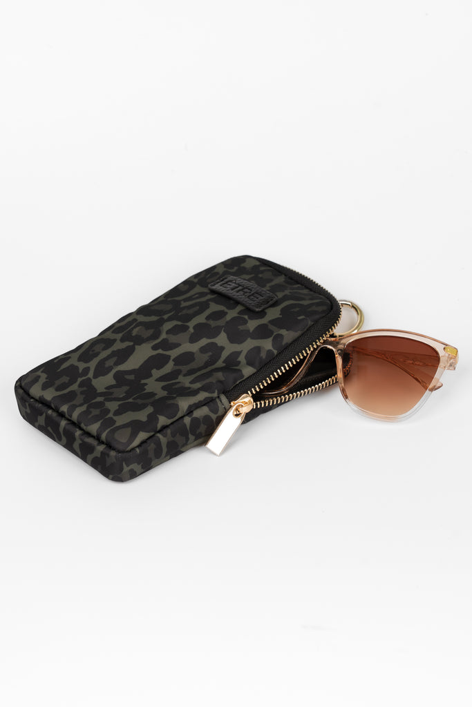 pippa-sunglasses-case-khaki-leopard-print-nylon-with-glasses-inside