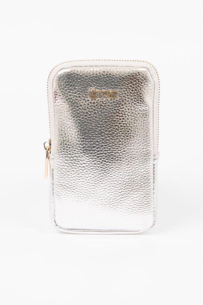 pippa-sunglasses-case-silver-pebbled-faux-leather-front-gold-etre-logo