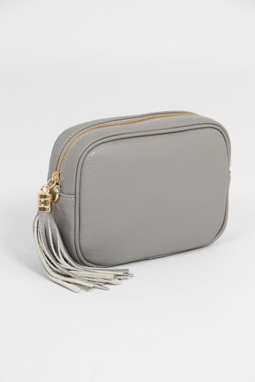 beau-italian-leather-crossbody-bag-light-grey-pebbled-zip-closing-tassel