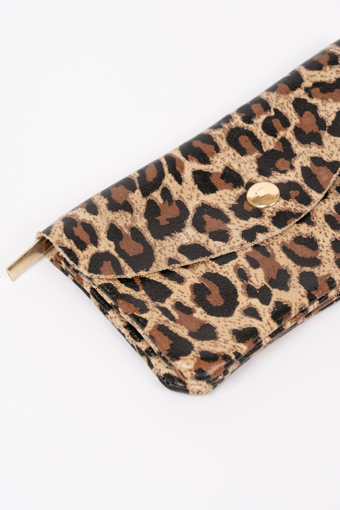 sadie-italian-leather-coin-purse-natural-leopard-print-metallic-close-up