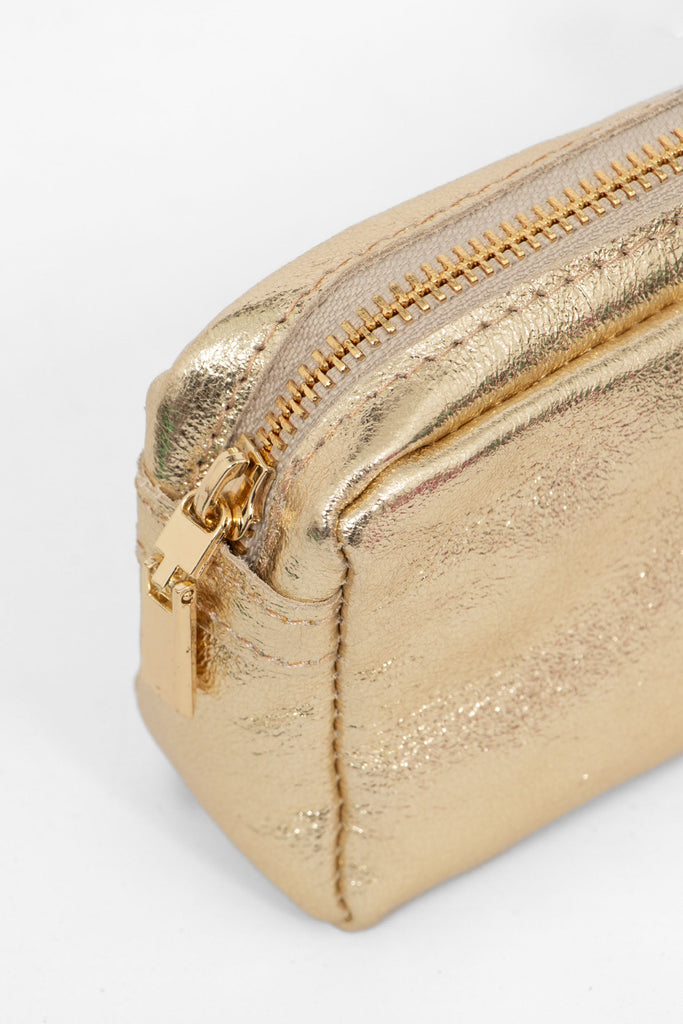 allegra-italian-leather-cosmetic-bag-gold-metallic-close-up