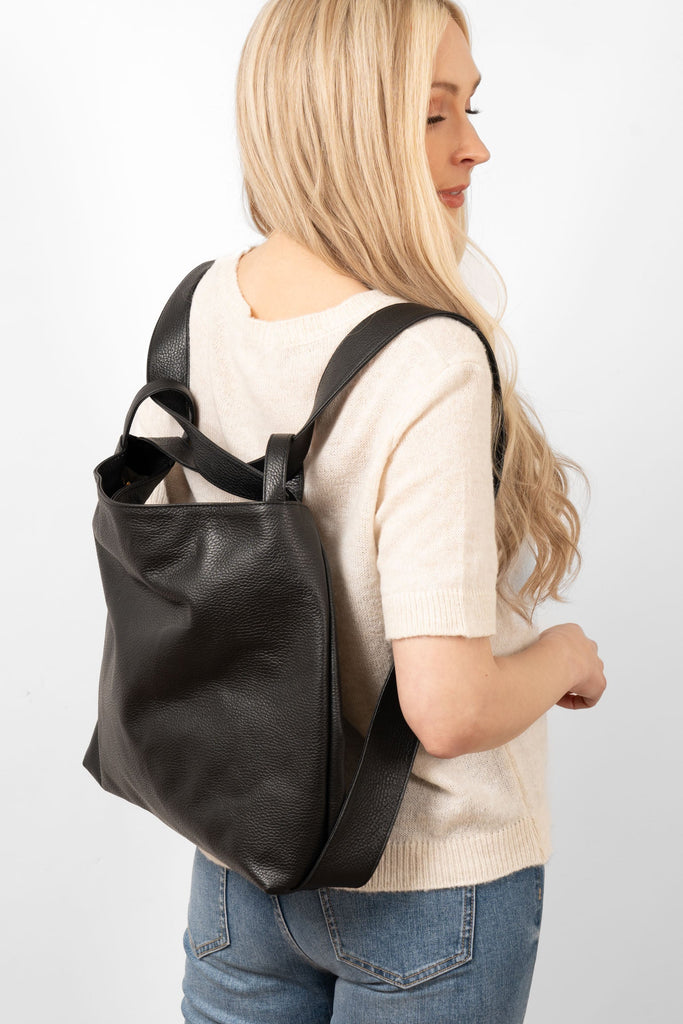 giovanna-italian-leather-2-in-1-backpack-tote-bag-black-pebbled-model-worn-as-rucksack
