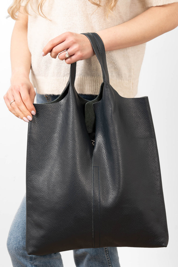 paloma-italian-leather-shoulder-bag-navy-blue-pebbled-close-up