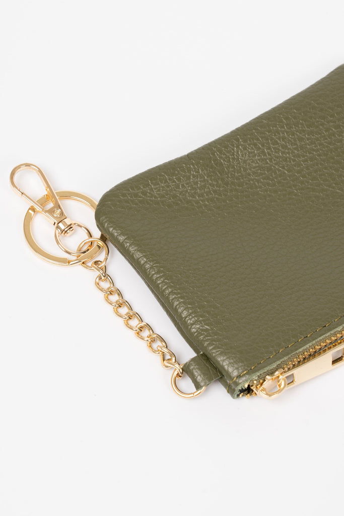 vittoria-italian-leather-small-clip-on-purse-khaki-pebbled-close-up
