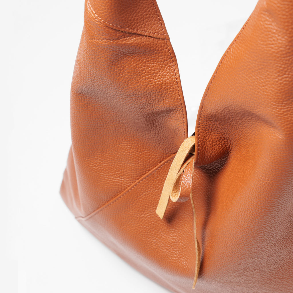 juno-tan-pebbled-italian-leather-shoulder-bag-close-up