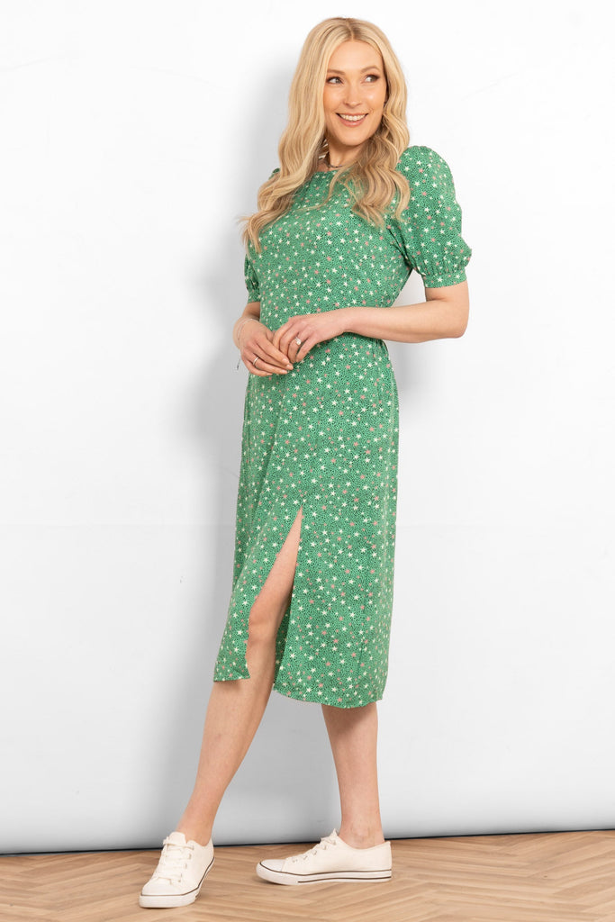midi-puff-sleeve-tea-dress-green-stars-dots-side-split