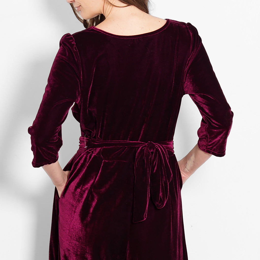 sophia-wide-leg-jumpsuit-berry-velvet-close-up-rear-tie