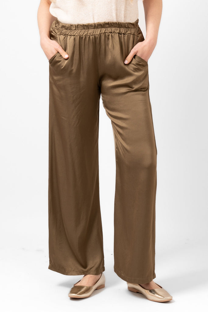 gianna-wide-leg-trousers-khaki-pockets-front-view