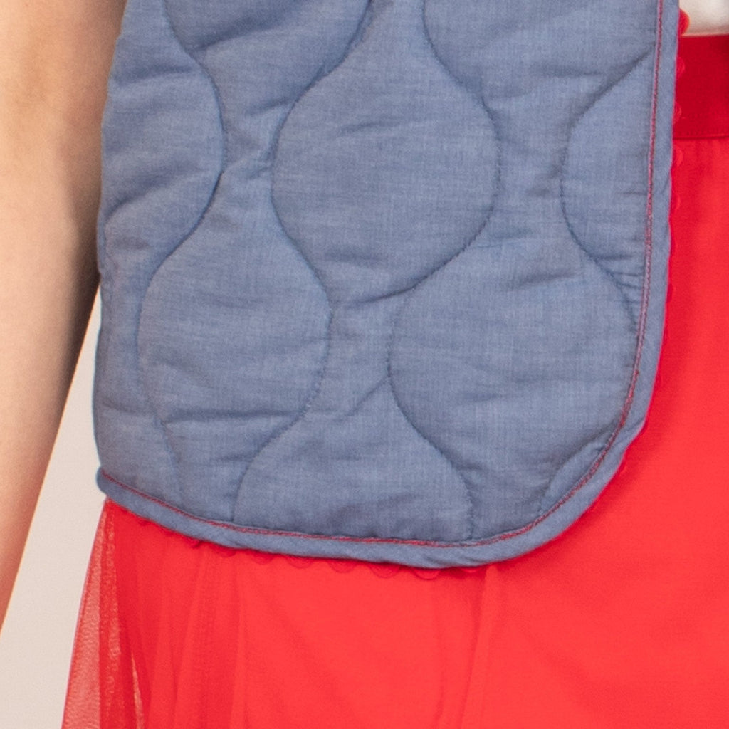 noa-quilted-cotton-gilet-denim-blue-chambray-close-up-material