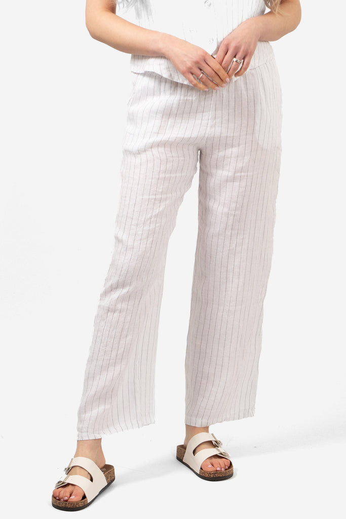 bennett-italian-linen-wide-leg-trousers-white-black-jacquard-stripe-front-view-on-model