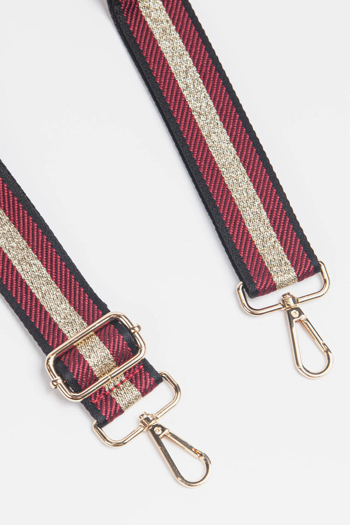cailean-woven-bag-strap-berry-gold-glitter-stripe-close-up-snap-hooks